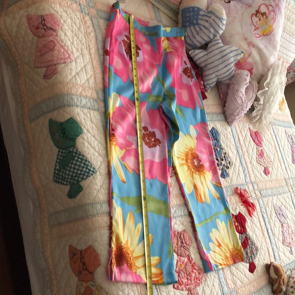 Multi colored capris - Picture 4 of 5